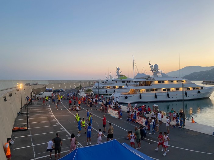 A Cala del Forte &quot;Ventimiglia Street Basket&quot; chiude la stagione del team intemelio (foto)