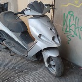 Imperia, carcasse di motorini e scooter segnalati dai cittadini in centro e in periferia