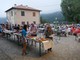 &quot;Tovo ci mette la piazza e voi il cibo...&quot;, un successo la cena di condivisione (foto)