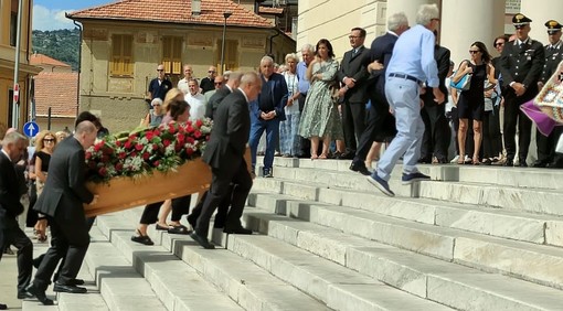 Imperia, folla per l’addio al commercialista Marcello Demichelis