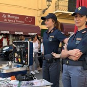 Fiera del Libro Imperia, tanti visitatori allo stand della questura (foto)