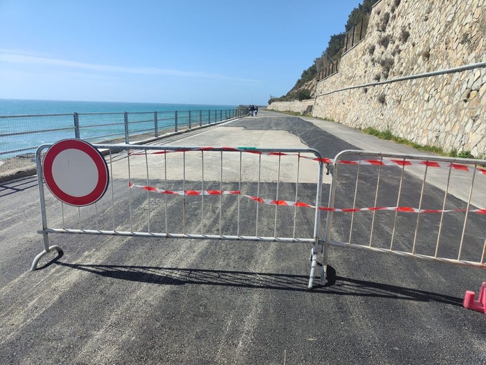 Diano Marina, nuova chiusura per l'Incompiuta: &quot;In corso il monitoraggio per la messa in sicurezza definitiva del versante&quot;