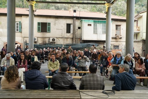 Diga in valle Argentina: i sindaci &quot;Alto il rischio di essere esclusi dalle decisioni&quot;, i cittadini &quot;Un no chiaro in consiglio comunale&quot; (foto e video)