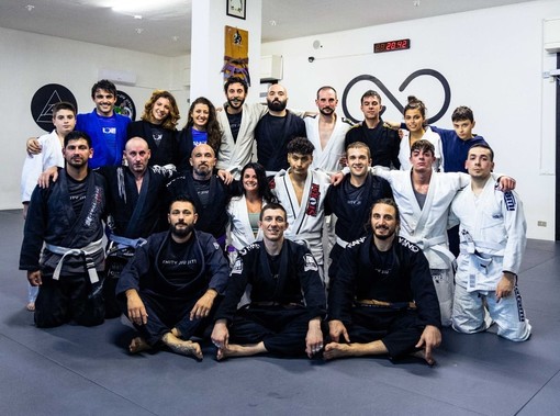 L’Infinity Jiu Jitsu Party: sport, musica e solidarietà per la ricerca contro il cancro