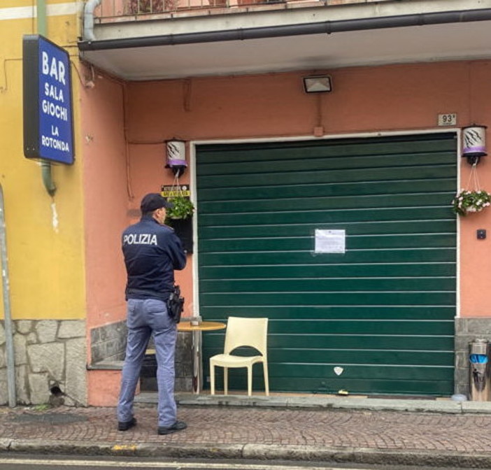 Imperia: centrale dello spaccio scoperta in un bar sala giochi, doppio arresto della Polizia (Foto)