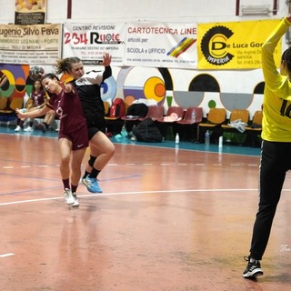 Nel Campionato PreNazionale Francese Femminile, la San Camillo Riviera Pallamano Imperia si impone sull'Handball Club Saint Maximin 35 a 28