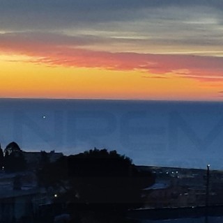 Cielo terso e straordinaria visibilità: questa mattina non solo Corsica ma anche le alpi Apuane dalla nostra provincia (Foto)