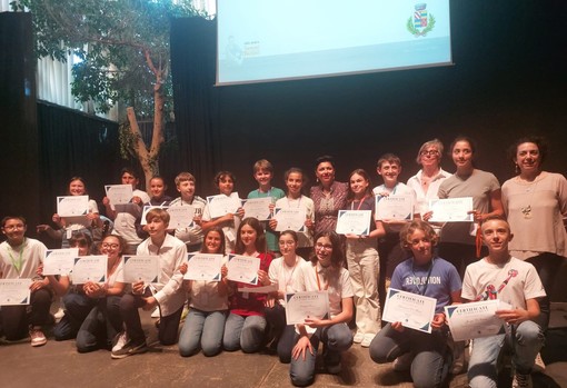 Consegna delle certificazioni di inglese e di robotica ai ragazzi dell'Istituto Comprensivo di  Riva Ligure e San Lorenzo al Mare