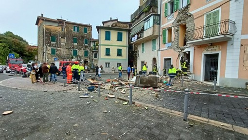 Esplosione di Soldano, palazzina a rischio crollo: sgomberati anche gli stabili vicini