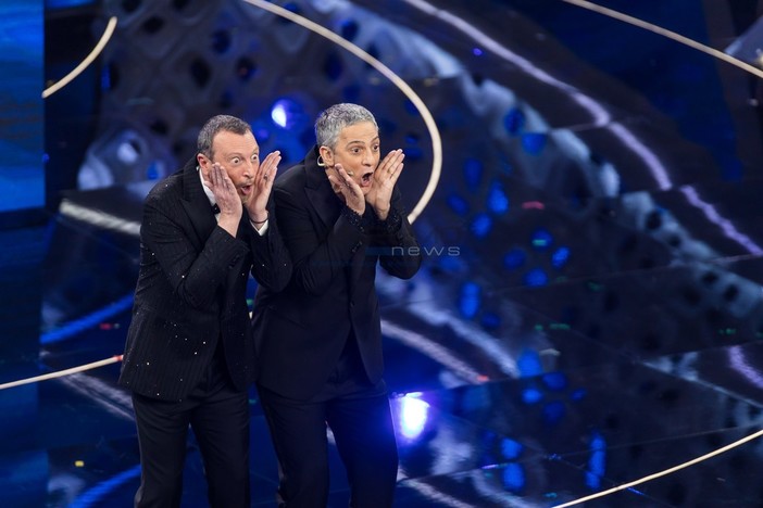 Fiorello e Amadeus sul palco dell'Ariston