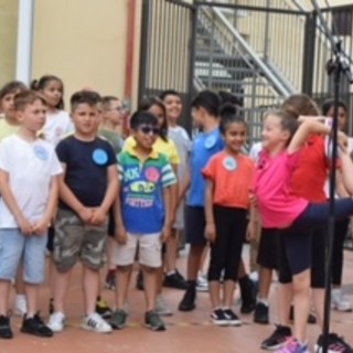 Imperia: grande festa per il centenario e la chiusura dell'anno scolastico alla Primaria di piazza Mameli