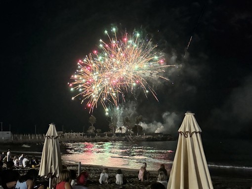 Diano Marina: chiusura dei moli per lo spettacolo pirotecnico di Ferragosto