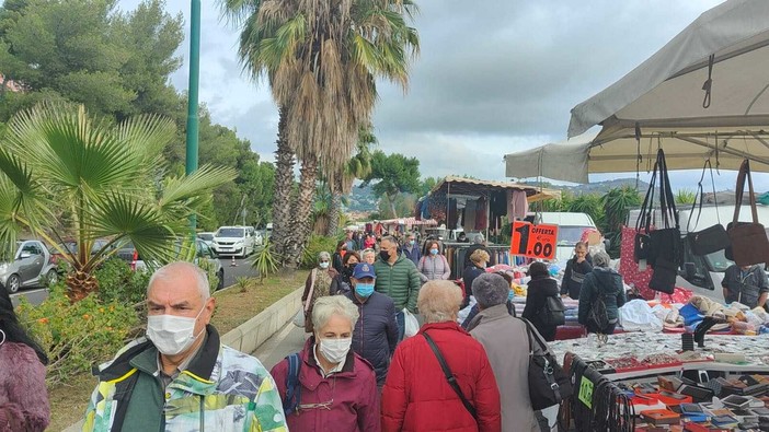 Imperia, la Fiera di Maggio trasloca in lungomare Vespucci, la decisione del Comune