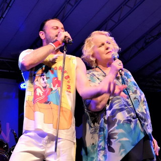 San Bartolomeo al Mare: M&amp;T Festival, ieri sera il trionfo dei QueenMania e Katia Ricciarelli (Foto)