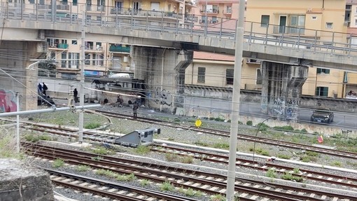 Ventimiglia: allarme per la presenza di migranti su un treno merci, erano in tre e sono stati fatti scendere