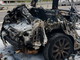 Auto in fiamme in A10: veicolo completamente distrutto