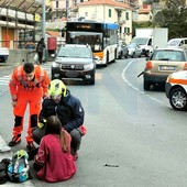 Imperia: scontro tra uno scooter e un'auto per una mancata precedenza, 16enne lievemente ferita (Foto)