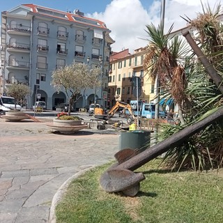 Imperia: doppia rottura del Roia 1, stop all'acqua sul lungomare Vespucci (foto)