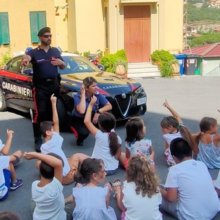 Imperia: incontro dei Carabinieri con gli alunni del Centro Estivo a NS della Misericordia