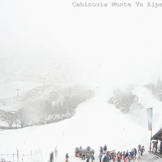 La fitta nevicata in zona Tres Amis a Limone Piemonte