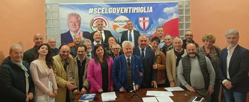 Verso le amministrative, Gaetano Scullino si ricandida: &quot;Io e le mie liste scegliamo Ventimiglia&quot; (Foto e video)