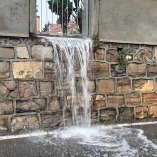 Allerta meteo e chiusura delle scuole: la nostra lettrice Teresa risponde ad Andrea