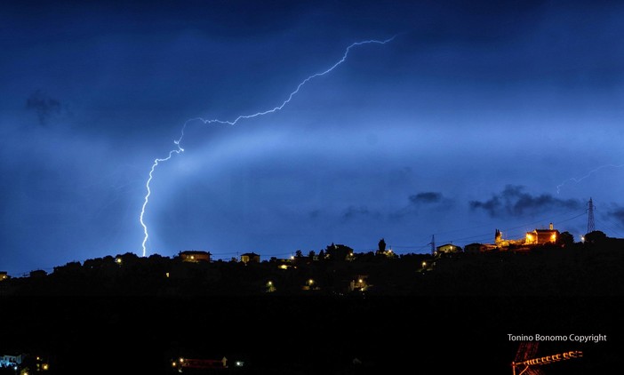 Maltempo in arrivo: piogge e temporali sulla nostra provincia tra le 14 e le 22, allerta gialla prolungata fino alle 2 di notte