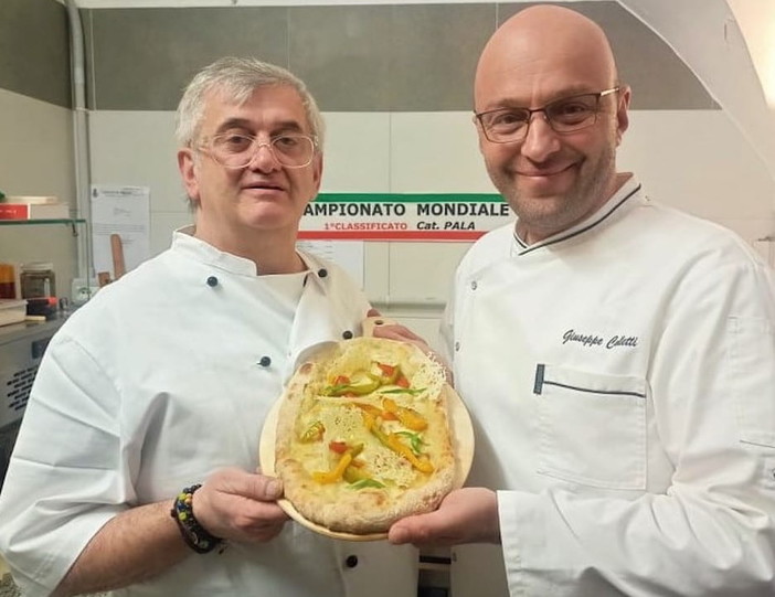 Lo chef dianese Giuseppe Colletti e il collega alassino Gabriele Giannotti ai mondiali della pizza a Parma