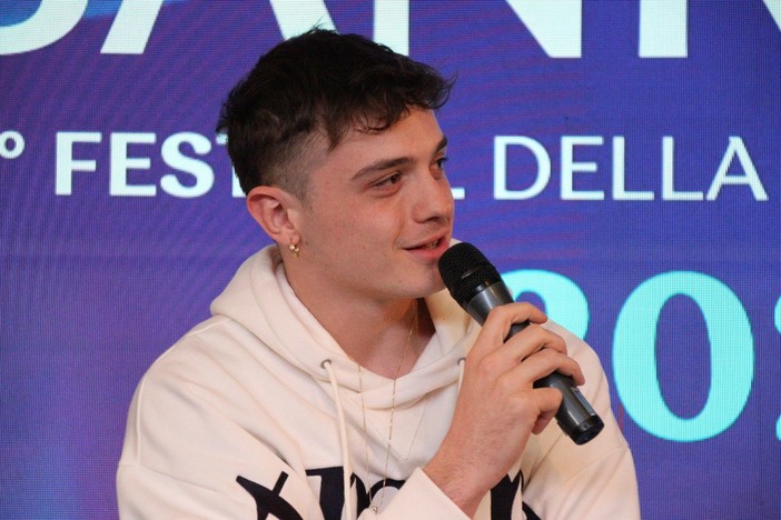 Sanremo 2023, il genovese Olly: &quot;Sono felice di tutto quello che sta succedendo&quot;