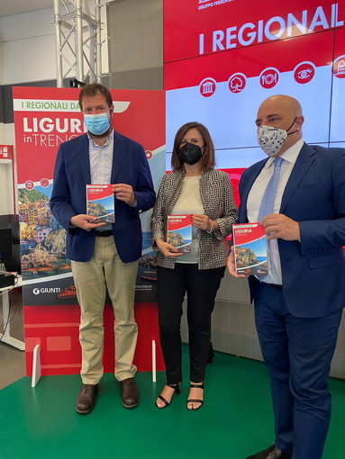 'Liguria in Treno', un libro dedicate alla scoperta della nostra regione a bordo dei treni Regionali