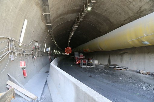 Tenda bis, solo un centinaio di metri tra Italia e Francia, il sindaco di Roccavione: &quot;Poi ci doteremo di un deltaplano&quot;