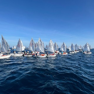 Vela, a Diano Marina 109 equipaggi per la regata Optimist