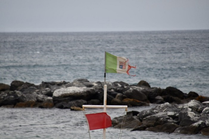 Dopo le piogge di ieri ecco in arrivo vento forte di burrasca e mareggiate da oggi pomeriggio a domattina