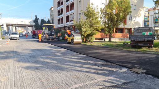 Imperia, partito da via Spontone il piano asfalti cittadino: lavori di notte per limitare i disagi