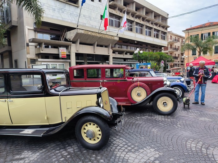 A Diano Marina il raduno di auto e moto d'epoca &quot;C'era una volta&quot;