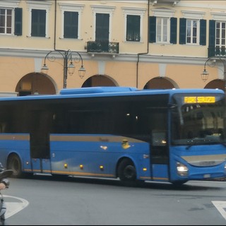 Tpl, Riviera Trasporti, Amarella: &quot;Un miracolo che i bus continuino a circolare&quot;