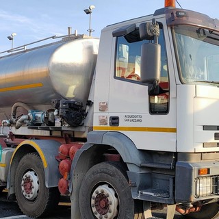 La frazione di Santa Brigida a Dolcedo continua a soffrire la sete, rifornimento con autobotte