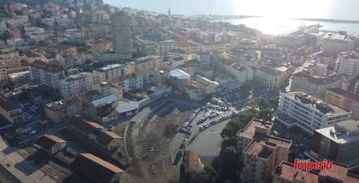 In volo sull’ex deposito dello scalo ferroviario di Oneglia: l'area vista dall'alto (video)