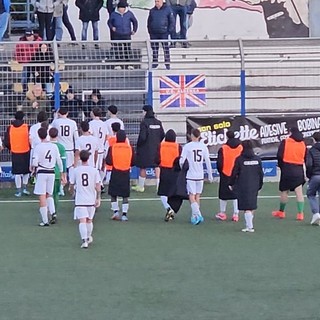 Calcio serie D. La richiesta dei tifosi dell'Albenga alla squadra: &quot;Non indossate la maglia bianconera contro l'Imperia&quot;