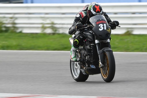 Nuovo podio per il motociclista imperiese Antonio Marzo: terzo posto sulla pista di Varano