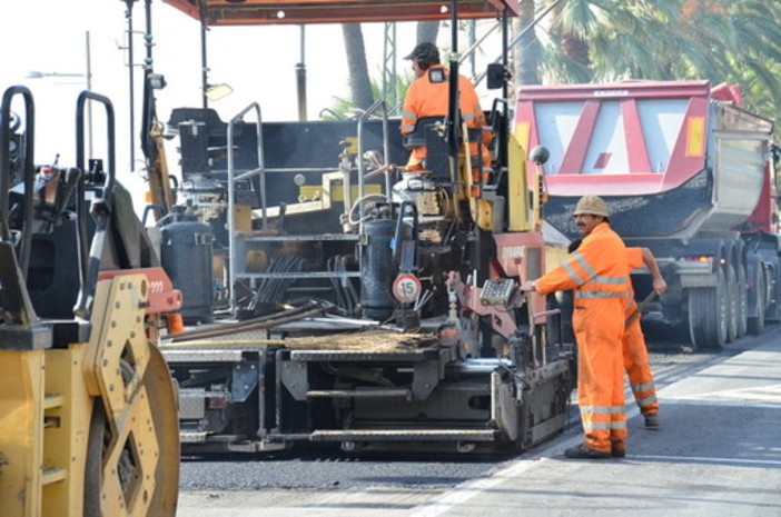 Da lunedì interventi di asfaltatura in sei strade di Imperia, possibili ripercussioni al traffico veicolare soprattutto in viale Matteotti e corso Garibaldi