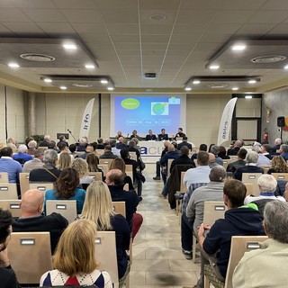 Ampia partecipazione a Cherasco per l'assemblea annuale degli autotrasportatori (foto e video)