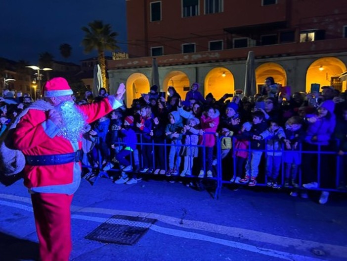 Imperia, in calata Cuneo torna 'Babbo Natale sub'