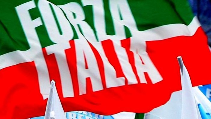 Tennis club di Ventimiglia, Forza Italia a Scullno: &quot;La stella guida di un amministratore deve essere il buongoverno e non portare a termine ripicche personali!&quot;