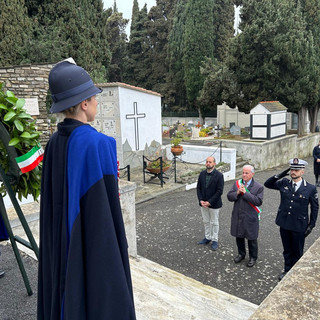 Imperia ricorda le vittime del Covid 19: deposte corone di alloro presso i cimiteri cittadini