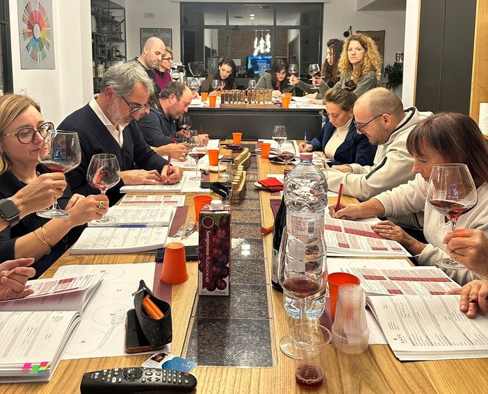 L’analisi gustativa, tappa fondamentale nel percorso dei futuri sommelier