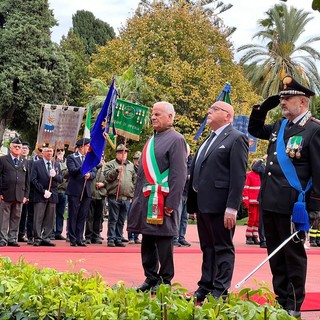 In piazza della Vittoria a Imperia le celebrazioni per il Giorno dell'unità nazionale e la Giornata delle forze armate (foto)