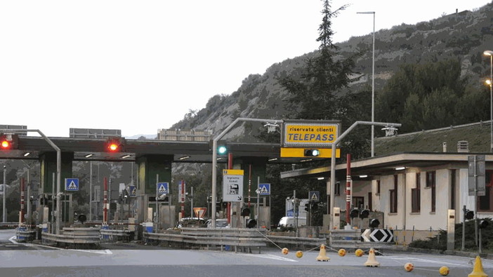 Autofiori: lavori in corso, rampa di Imperia Est chiusa