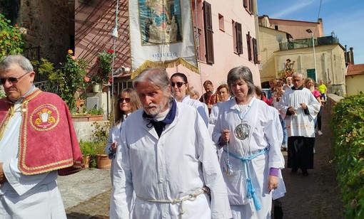 A Oliveto la Festa di Sant’Isidoro, patrono degli agricoltori (foto)