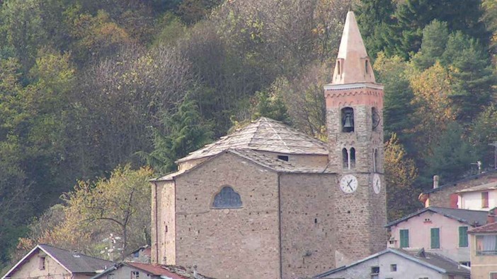 Sarà restaurato lo storico orologio della chiesa dei Santi Nazario e Celso a Mendatica